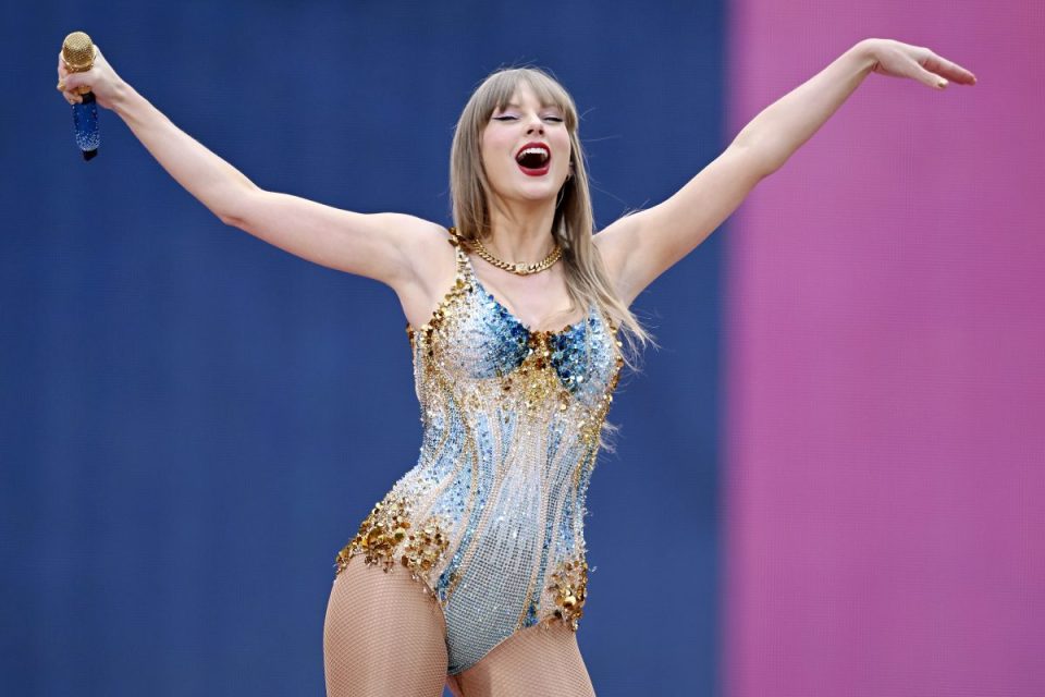 LONDON, ENGLAND - JUNE 21: (EDITORIAL USE ONLY AND NO COMMERCIAL USE AT ANY TIME. NO USE ON PUBLICATION COVERS). Taylor Swift performs on stage during the "Taylor Swift | The Eras Tour" at Wembley Stadium on June 21, 2024 in London, England. (Photo by Gareth Cattermole/Getty Images)