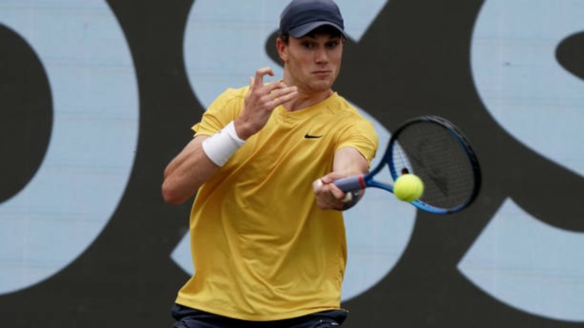 Jack Draper won his first ATP title on Sunday, beating Matteo Berrettini in three sets to take the Stuttgart Open.
