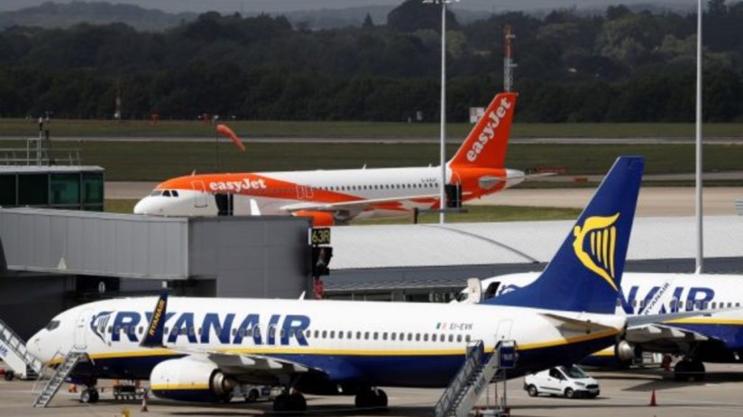 Ryanair's poor Monday update pushed airline investors into panic mode. So why has Easyjet bucked the trend?