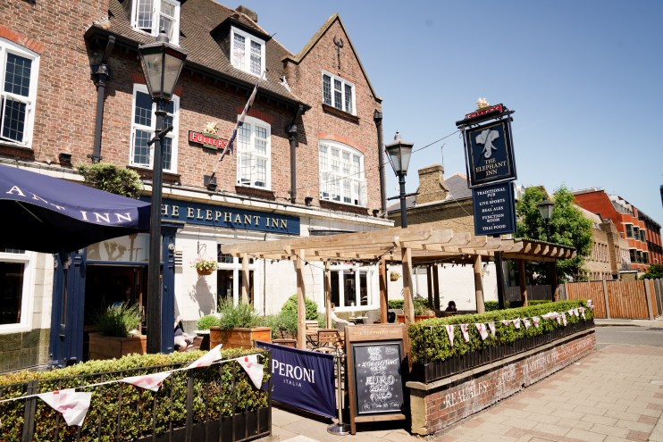 Fuller's_The Elephant Inn