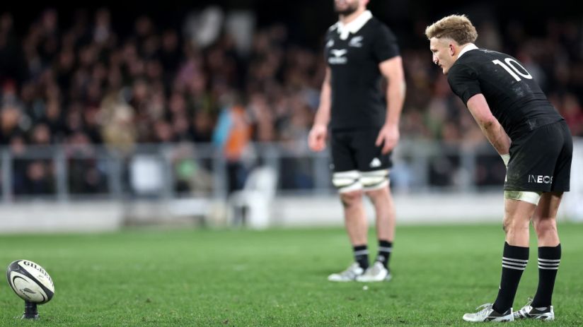 Damian McKenzie almost cost New Zealand against England by running out of time to take a kick