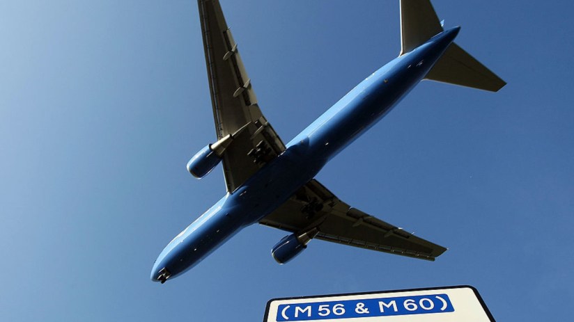 Airports: flight to Manchester