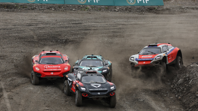 E.ON Next Veloce Racing came out on top in both races at the Scotland Hydro X Prix as Extreme E continued to test its hydrogen car.