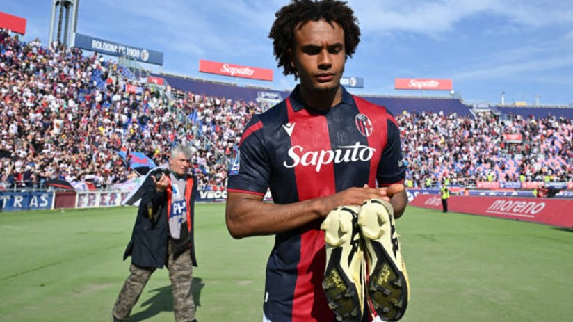 Manchester United have signed Netherlands international Joshua Zirkzee in what is the first major signing since Ineos owner Sir Jim Ratcliffe purchased a quarter of the club.