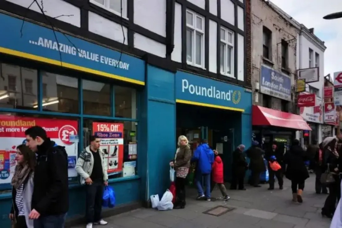 Discount grocers are proving more popular than discount retailers