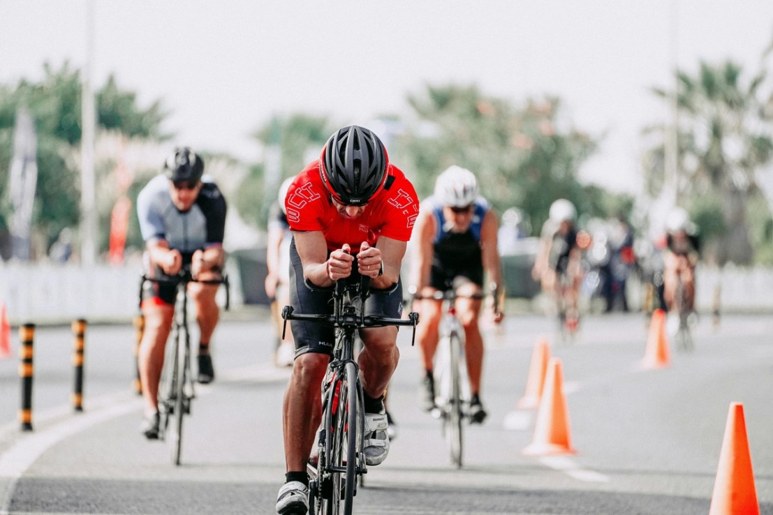 These bikes help you achieve personal bests in the cycling portion of the race, covering distances between 20 and 180 km with maximum efficiency.