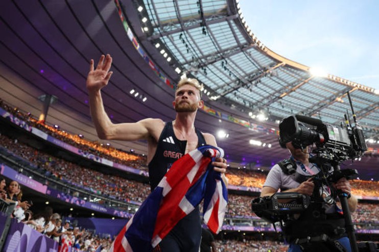 Josh Kerr beat his great 1500m rival Jakob Ingebrigtsen yesterday in the Olympic Games final but it was not enough to claim gold at the Stade de France.