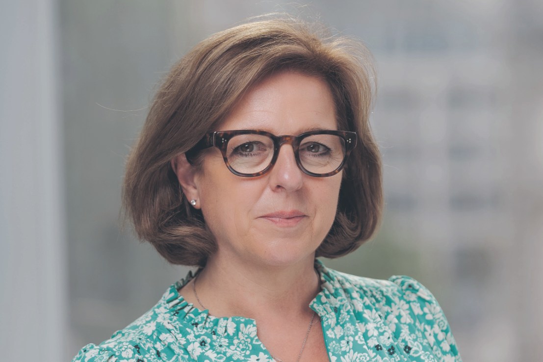  Lisa Gordon, chair of small-cap broker Cavendish, will join CMIT to sharpen the group's focus on the City of London's AIM and smaller quoted companies