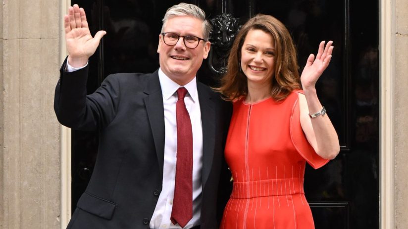Keir and Victoria Starmer on the steps of downing street