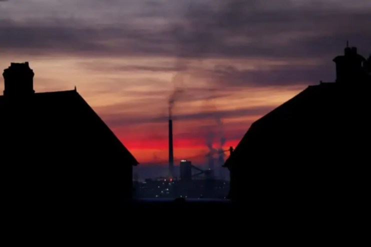 Emergency legislation giving the government the power to instruct British Steel to keep the plant open passed the Commons unopposed.