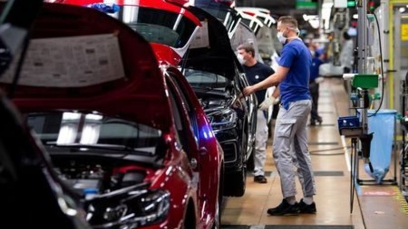New car registrations fell 1.3 per cent in August ahead of September's plate changes.