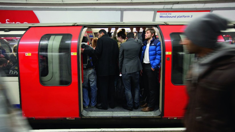 Commuters board a carriage at Bank London Underground (Photo by Dan Kitwood/Getty Images)