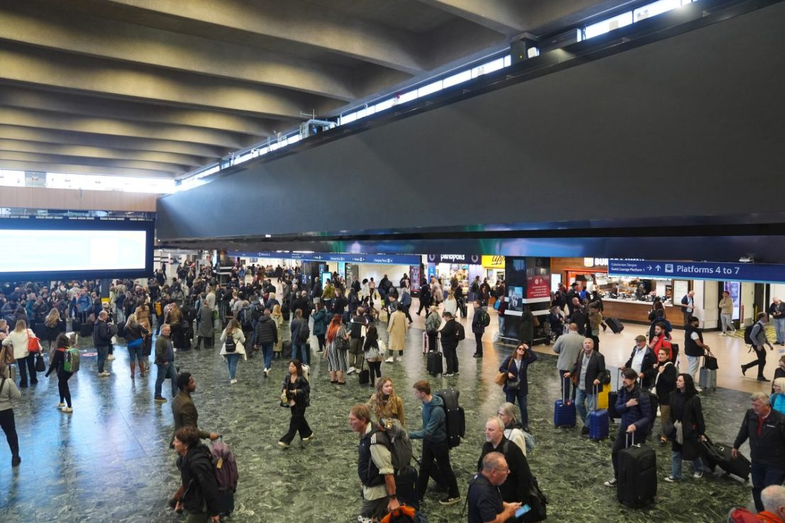 A view of the large advertising board at Euston train station in north London, which has been switched off by Network Rail following criticism it made the passenger experience worse. The Government-owned company said reviewing how the screen is used is part of a five-point plan aimed at improving the station. Picture date: Friday October 4, 2024. PA Photo. See PA story RAIL Euston. Photo credit should read: James Manning/PA Wire