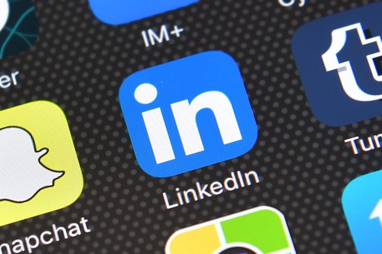 LONDON, ENGLAND - AUGUST 03: The LinkedIn app logo is displayed on an iPhone on August 3, 2016 in London, England. (Photo by Carl Court/Getty Images)
