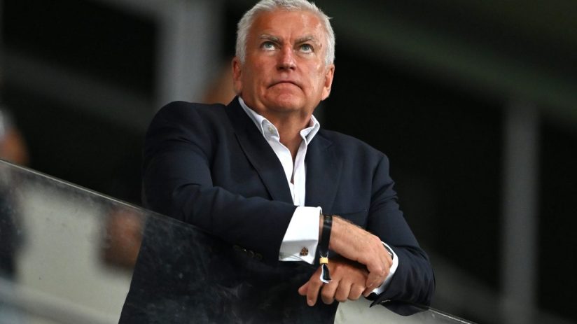 England Rugby chief executive Bill Sweeney was paid £1.1m in the last financial year despite the game struggling to stay on its feet.