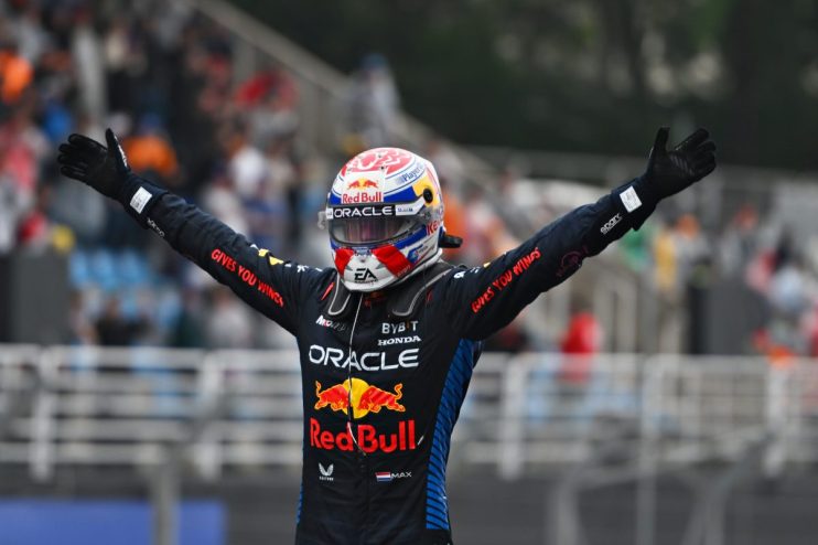 Max Verstappen won his first race since June to put one hand on a fourth consecutive Formula 1 world championship.