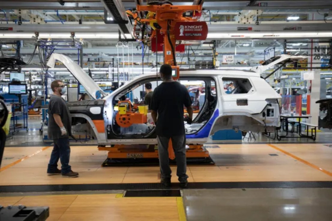 Manufacturers are planning to invest less on training, according to a new survey by the CBI. 
