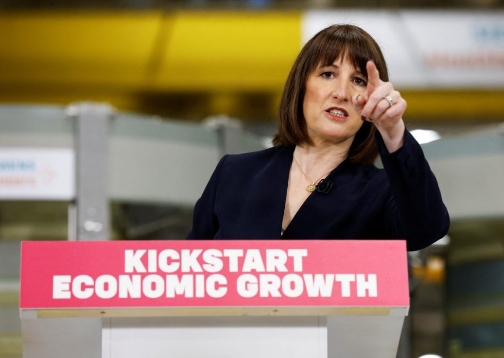 EYNSHAM, ENGLAND - JANUARY 29: British Chancellor Rachel Reeves gestures during a speech on economic growth for Britain at Siemens Healthineers on January 29, 2025 in Eynsham, England. Chancellor Rachel Reeves is delivering a speech outlining the government's plans to boost economic growth through a raft of new investment and regulatory measures. The speech comes following months of criticism over the Labor government's handling of the economy. (Photo by Peter Cziborra - WPA Pool/Getty Images)