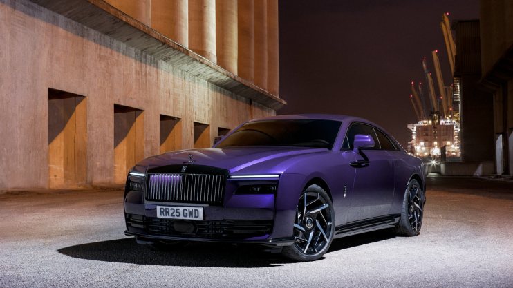 rolls-royce Spectre black badge