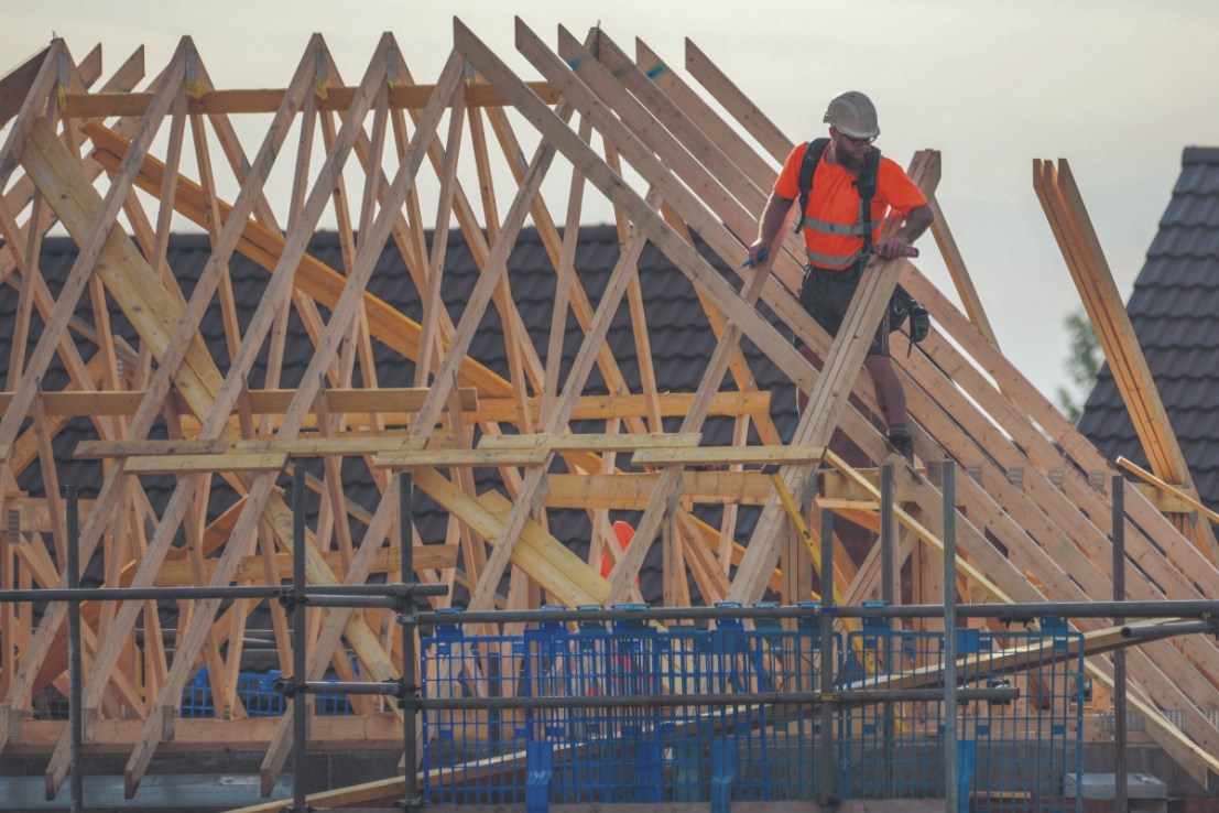 Mortgage approvals for house purchases decreased again in February as consumer credit borrowing fell.