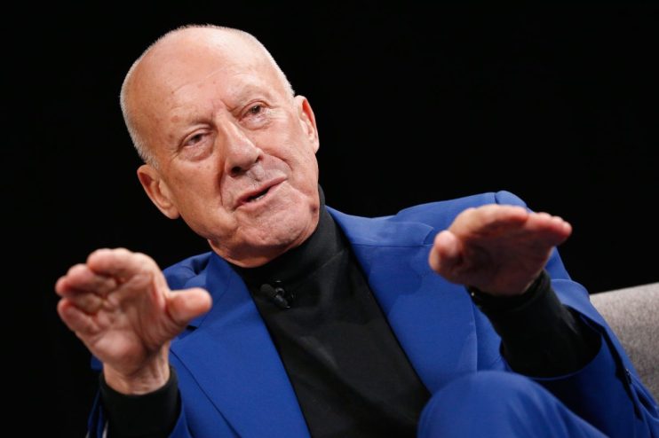 Sir Norman Foster's firm is set to design Manchester United's new stadium
