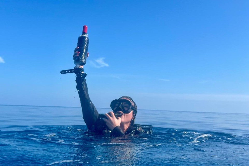 Diving for wine in The ocean paradise of the Maldives 