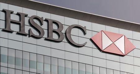 The Canadian government has green-lit a $10.2bn (£8bn) bid by the Royal Bank of Canada (RBC) for HSBC's domestic unit, HSBC Canada.