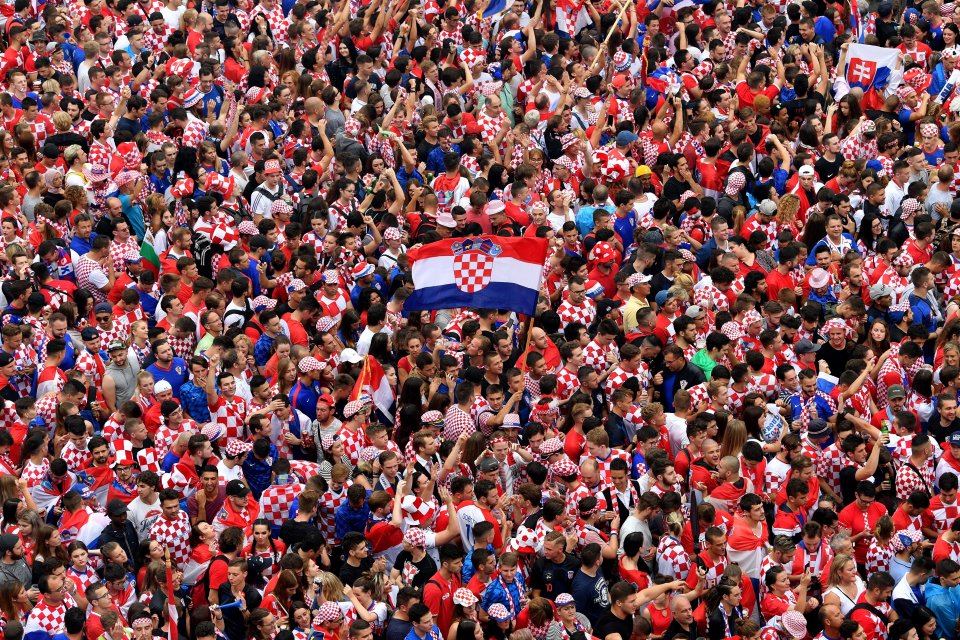 FBL-WC-2018-CRO-FRA-FANS
