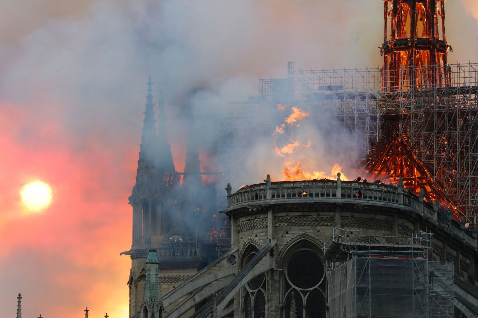 TOPSHOT-FRANCE-FIRE-NOTRE DAME